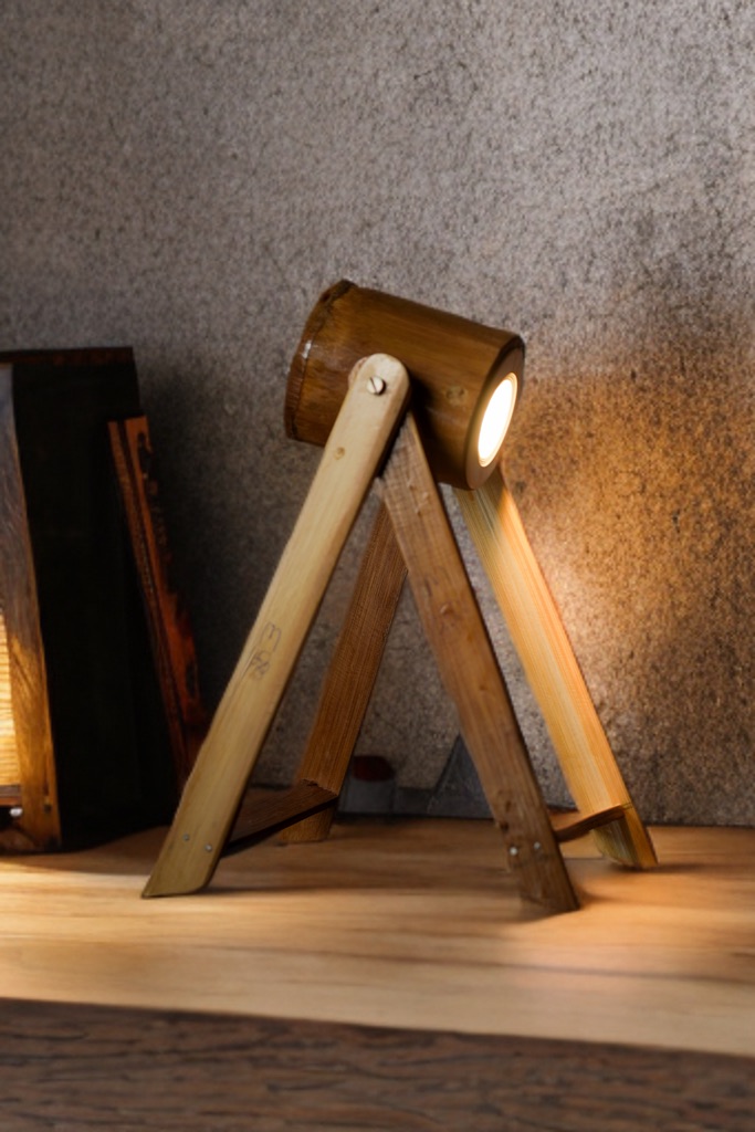 Baans Jyoti study lamp